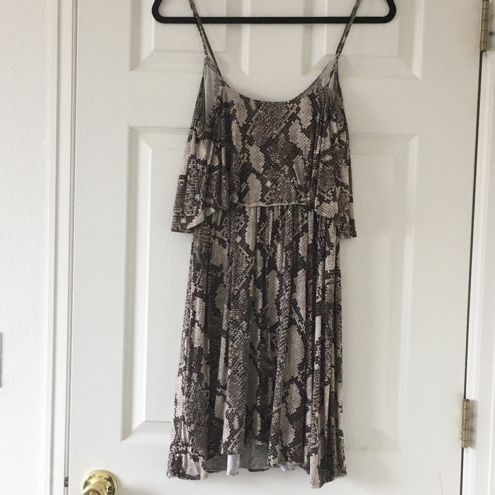 Tiered Python Print Dress - Picture 3 of 8